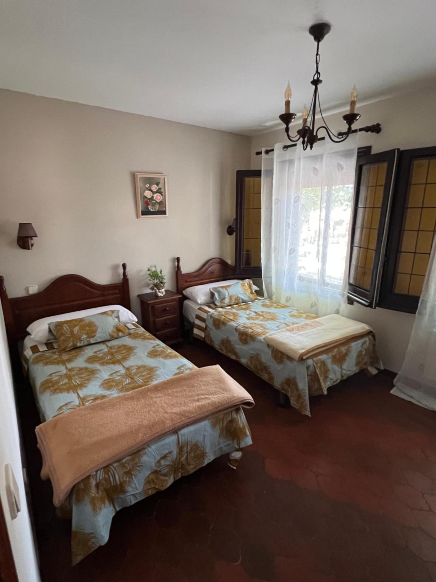 Hotel Hostal Sabor Fusion à La Pradera de Navalhorno Extérieur photo